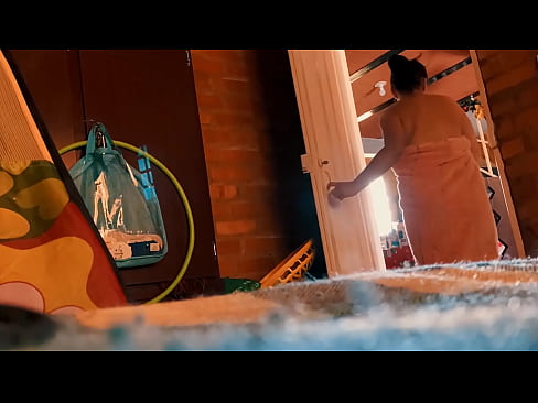 ❤️ Ο θείος μου με ακολουθεί στο ντους, με γαμάει ενώ κάνω ντους. ❌  στο el.porno-flix.ru ❌❤